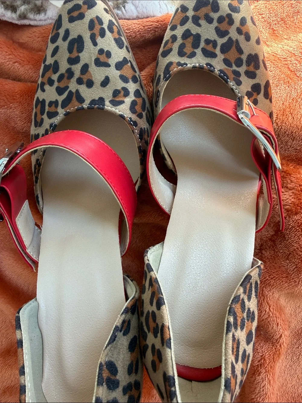 Leopard Print Pointed-Toe Heels with Red Strap